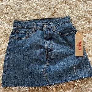 levi’s skirt